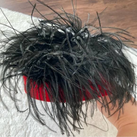 Vintage Red and Black Feathered Hat - Picture 14 of 15
